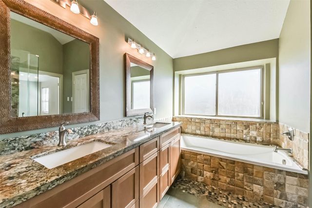 2533 Potomac Drive, League City, TX 77573