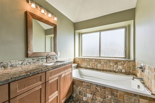 2533 Potomac Drive, League City, TX 77573