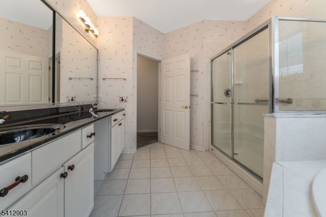 12 Republic Row, Franklin Twp., NJ 08873