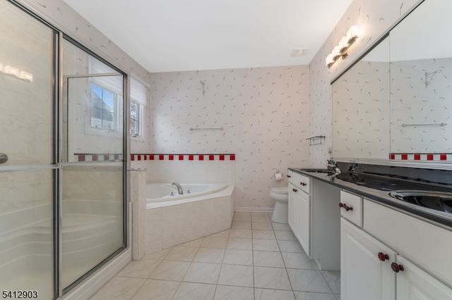 12 Republic Row, Franklin Twp., NJ 08873