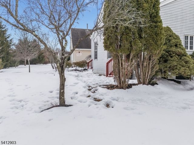 12 Republic Row, Franklin Twp., NJ 08873