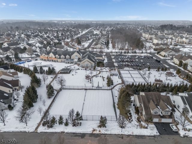 12 Republic Row, Franklin Twp., NJ 08873