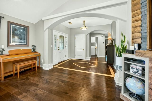 1562 Ridge Way, Medford, OR 97504