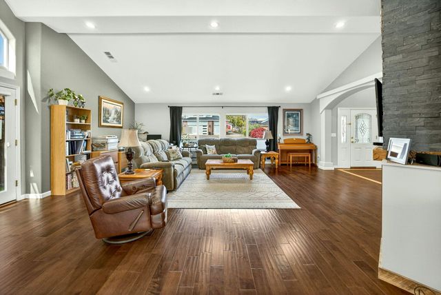 1562 Ridge Way, Medford, OR 97504