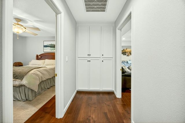 1562 Ridge Way, Medford, OR 97504