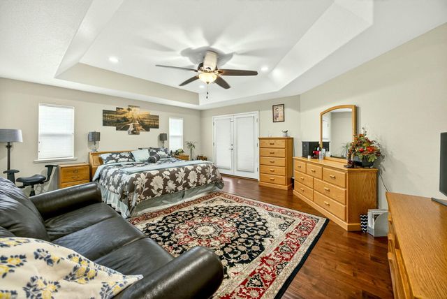 1562 Ridge Way, Medford, OR 97504