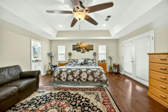 1562 Ridge Way, Medford, OR 97504