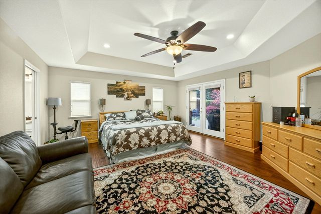 1562 Ridge Way, Medford, OR 97504