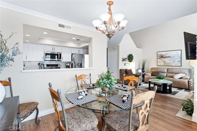 1037 S Daybreak Court, Anaheim, CA 92808