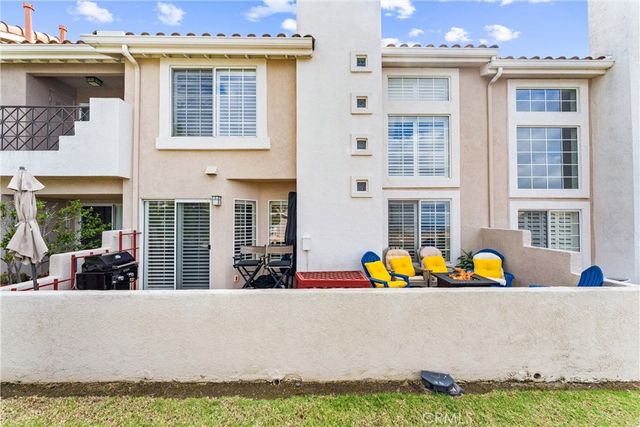 1037 S Daybreak Court, Anaheim, CA 92808