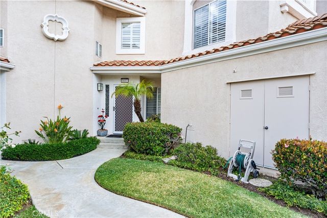 1037 S Daybreak Court, Anaheim, CA 92808