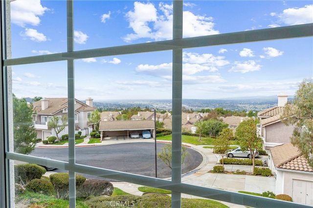 1037 S Daybreak Court, Anaheim, CA 92808