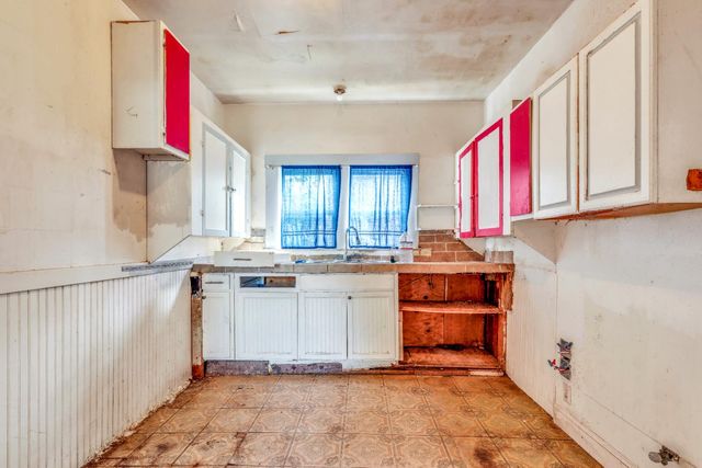 4809 Parker Ave, Sacramento, CA 95820