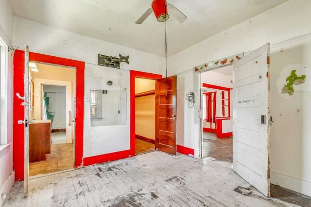 4809 Parker Ave, Sacramento, CA 95820