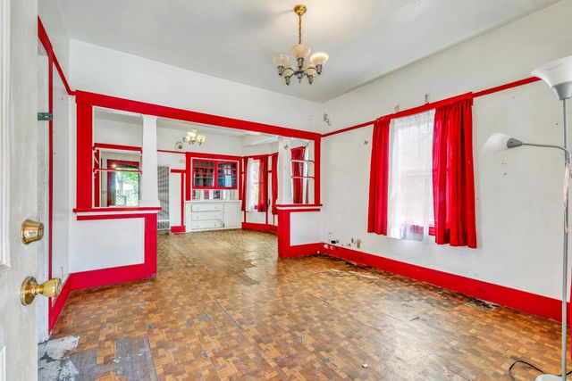 4809 Parker Ave, Sacramento, CA 95820