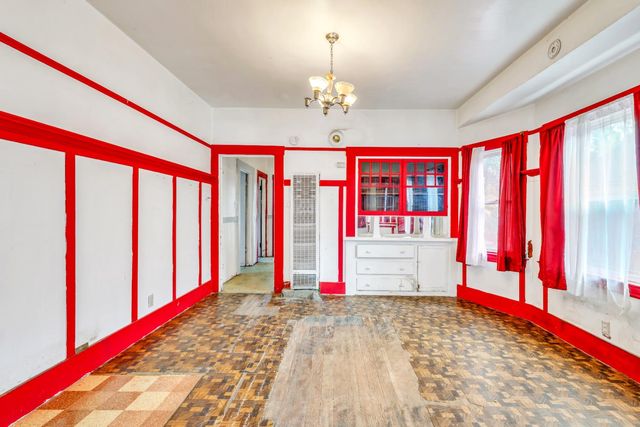 4809 Parker Ave, Sacramento, CA 95820