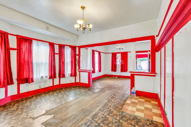 4809 Parker Ave, Sacramento, CA 95820