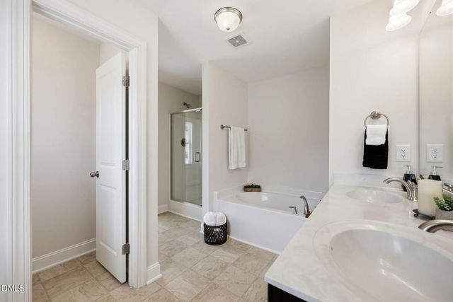 52 Grey Hawk Drive, Clayton, NC 27520