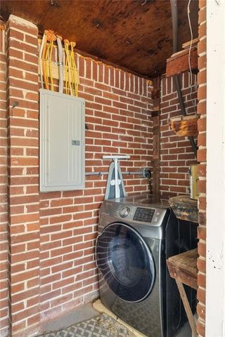 2886 Horse Shoe Drive, Atlanta, GA 30316