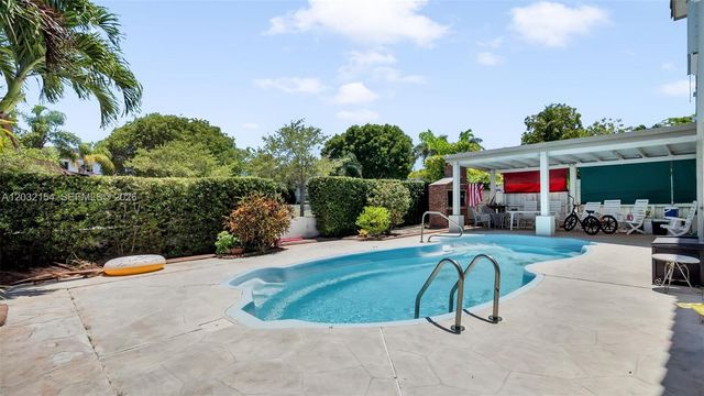 8532 SW 211th Terrace, Cutler Bay, FL 33189