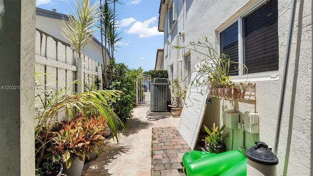 8532 SW 211th Terrace, Cutler Bay, FL 33189