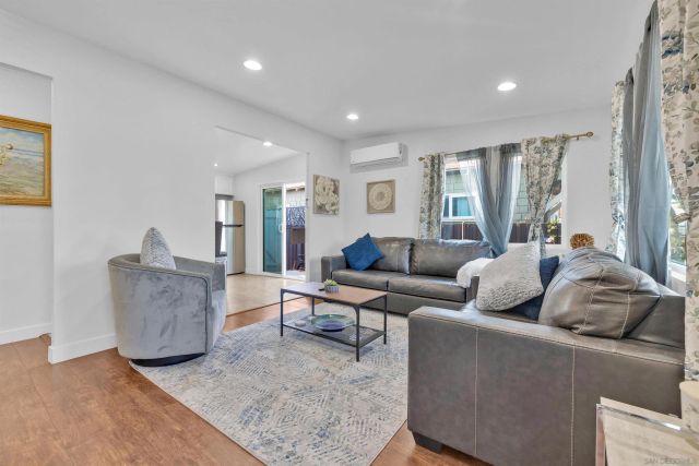 4825 W Point Loma, San Diego, CA 92107