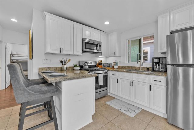 4825 W Point Loma, San Diego, CA 92107