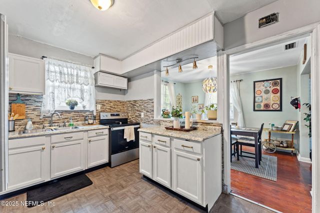 1204 N NORTH SHORE Drive, Jacksonville, FL 32208