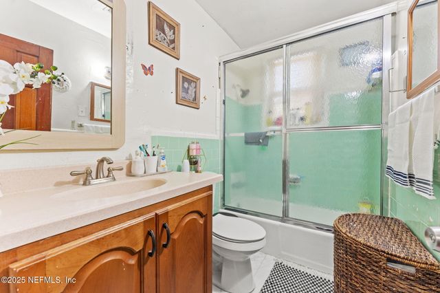 1204 N NORTH SHORE Drive, Jacksonville, FL 32208