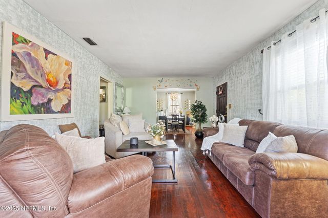 1204 N NORTH SHORE Drive, Jacksonville, FL 32208