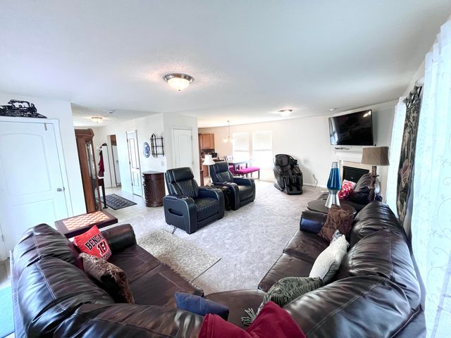 6547 Oak Crest Drive, Burlington, KY 41005