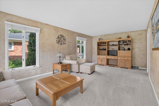 4524 Westbourne Road, Toledo, OH 43623