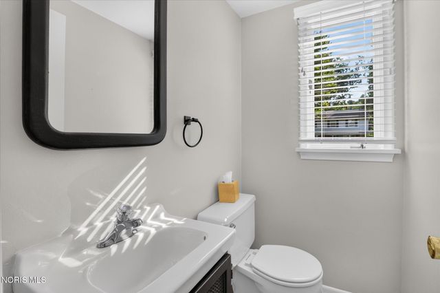 4524 Westbourne Road, Toledo, OH 43623
