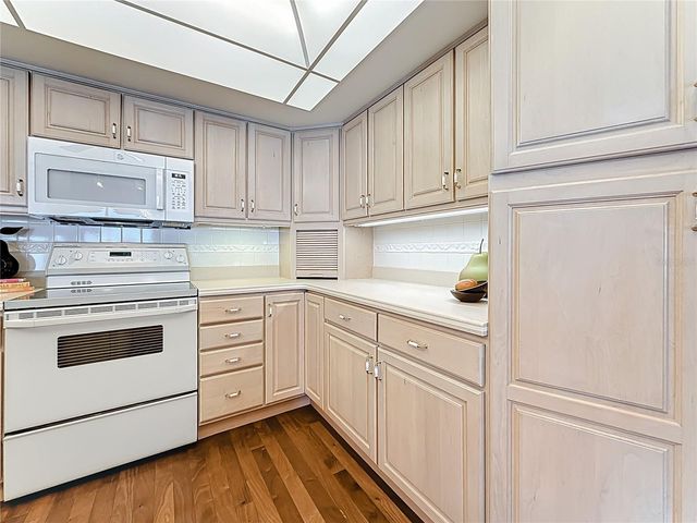 55 ROGERS STREET 404, Clearwater, FL 33756