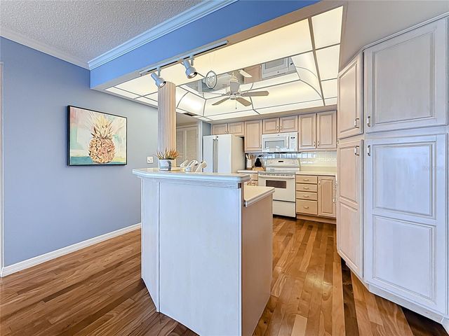 55 ROGERS STREET 404, Clearwater, FL 33756