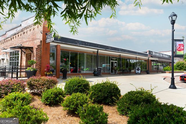 2825 Cork Street, Braselton, GA 30517