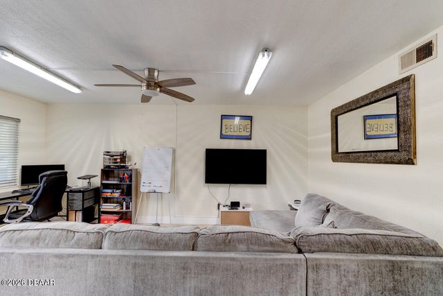 900 S Peninsula Dr Apt 108, Daytona Beach, FL 32118