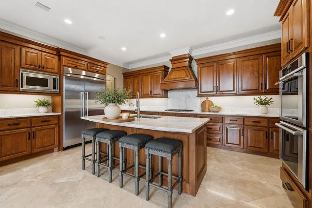 15426 Oyster Creek Lane, Sugar Land, TX 77478