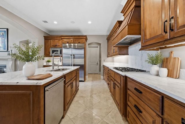 15426 Oyster Creek Lane, Sugar Land, TX 77478