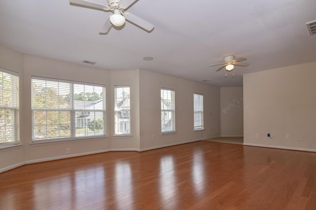 443 Green Park Lane, Goose Creek, SC 29445