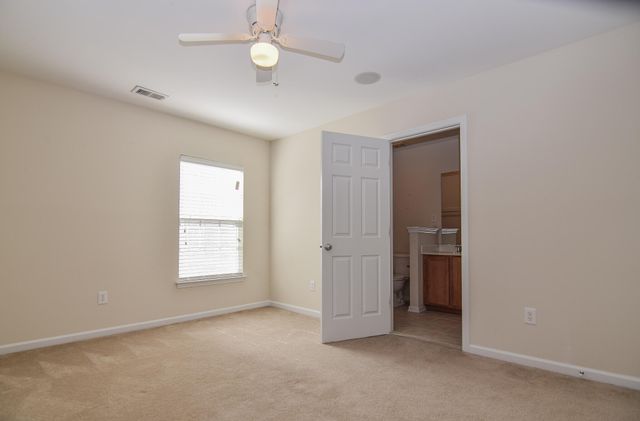 443 Green Park Lane, Goose Creek, SC 29445