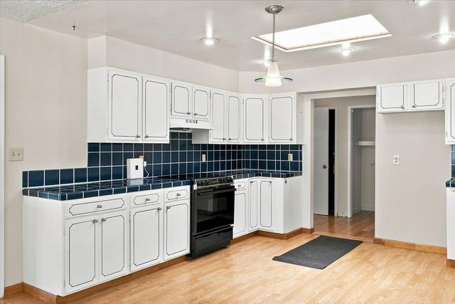 18525 Siesta Dr, Penn Valley, CA 95946