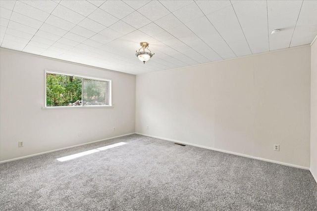 18525 Siesta Dr, Penn Valley, CA 95946