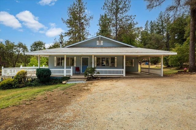18525 Siesta Dr, Penn Valley, CA 95946