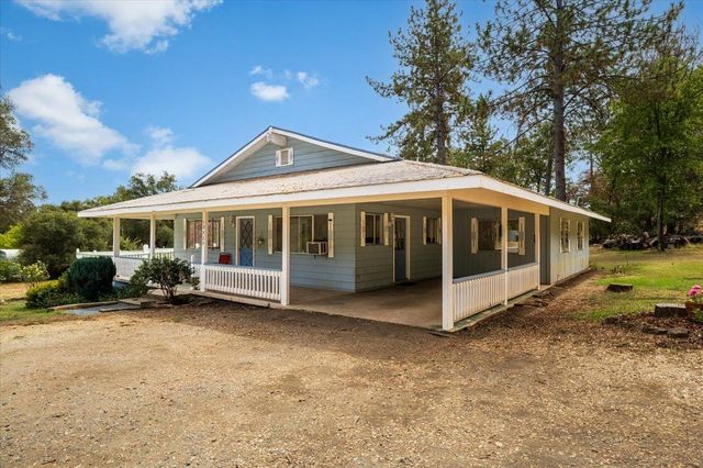 18525 Siesta Dr, Penn Valley, CA 95946