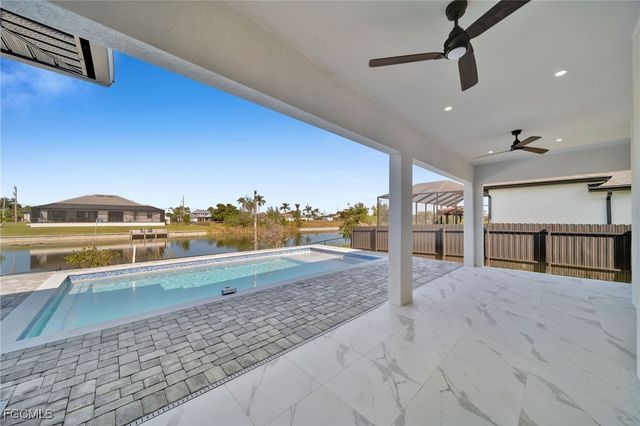 2521 Diplomat PKWY W, Cape Coral, FL 33993