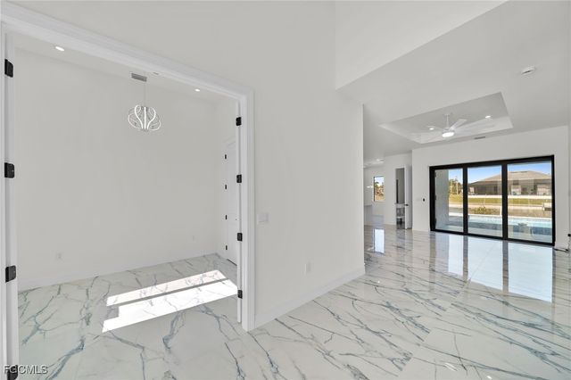 2521 Diplomat PKWY W, Cape Coral, FL 33993