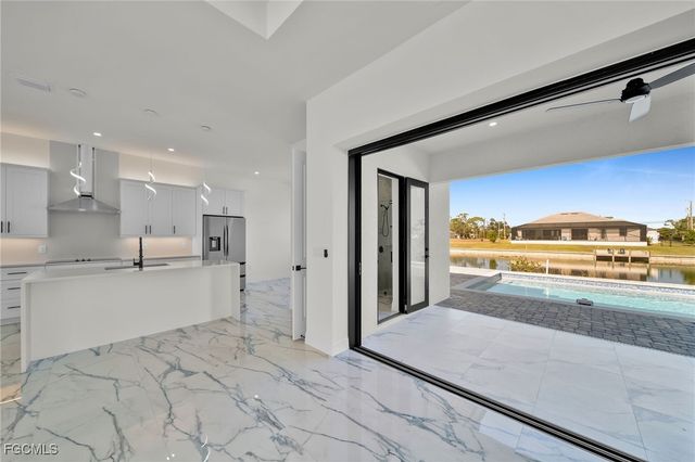 2521 Diplomat PKWY W, Cape Coral, FL 33993