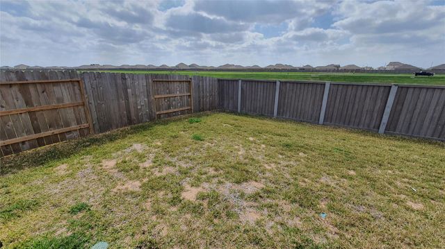 28951 Great Canyon Drive, Hockley, TX 77447