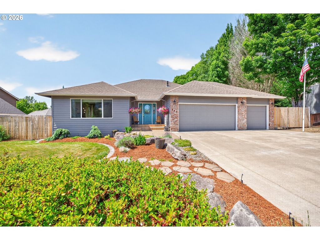 Image 1 of property listing at 671 Nw ALLEN Ct, Mc Minnville, OR 97128